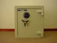 (image for) Dudley Safes Small Keylock Safe with 2 keys Size 2